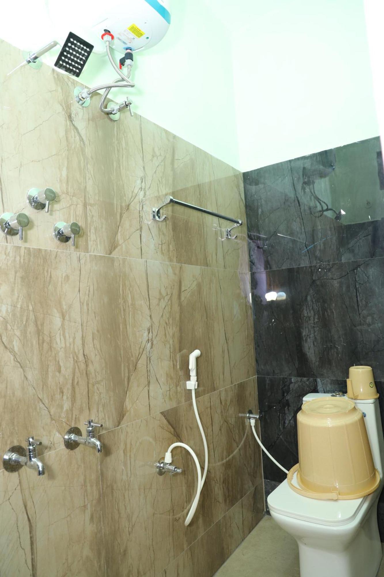 Sk Villa Homestay 퐁디셰리 외부 사진
